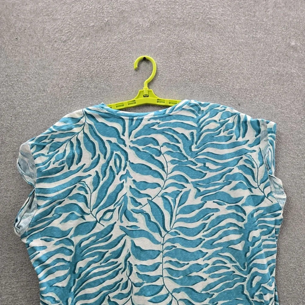 Chico's Women Shirt 3 (US XL) Blue Animal Print Knot‎ Crew  Pullover